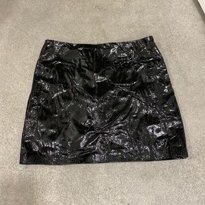 Reformation patent skirt